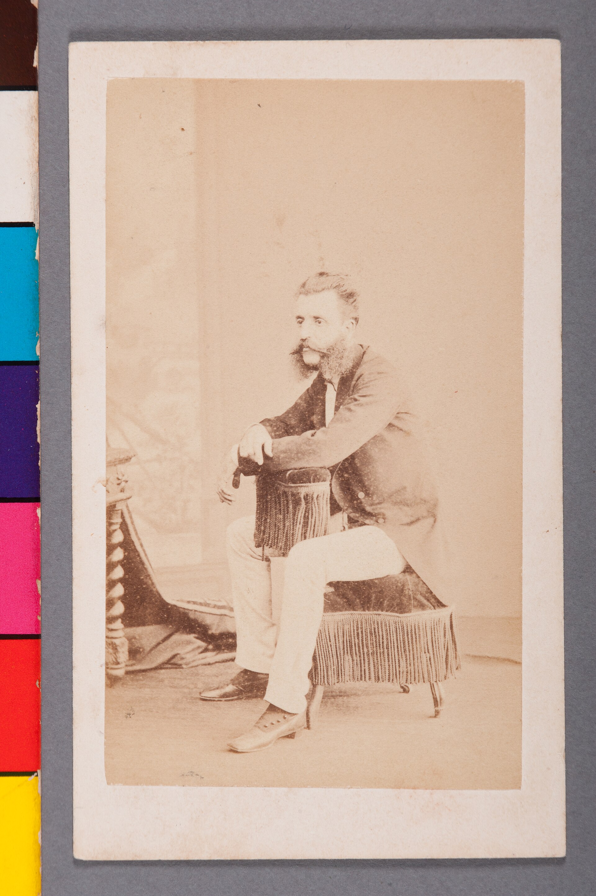Imagem de referência de Homem Anonimo (29), descrito nos dados abertos como item da Coleção Carlos Eugênio Marcondes de Moura, no Museu Paulista